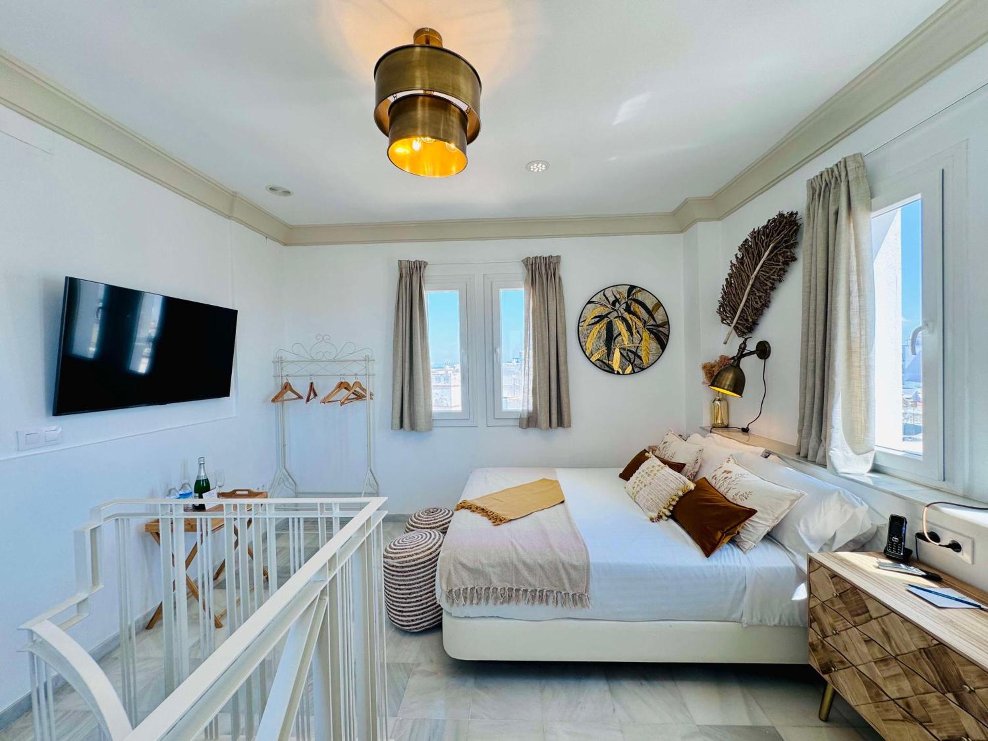 Cortes De Hotel Cadis