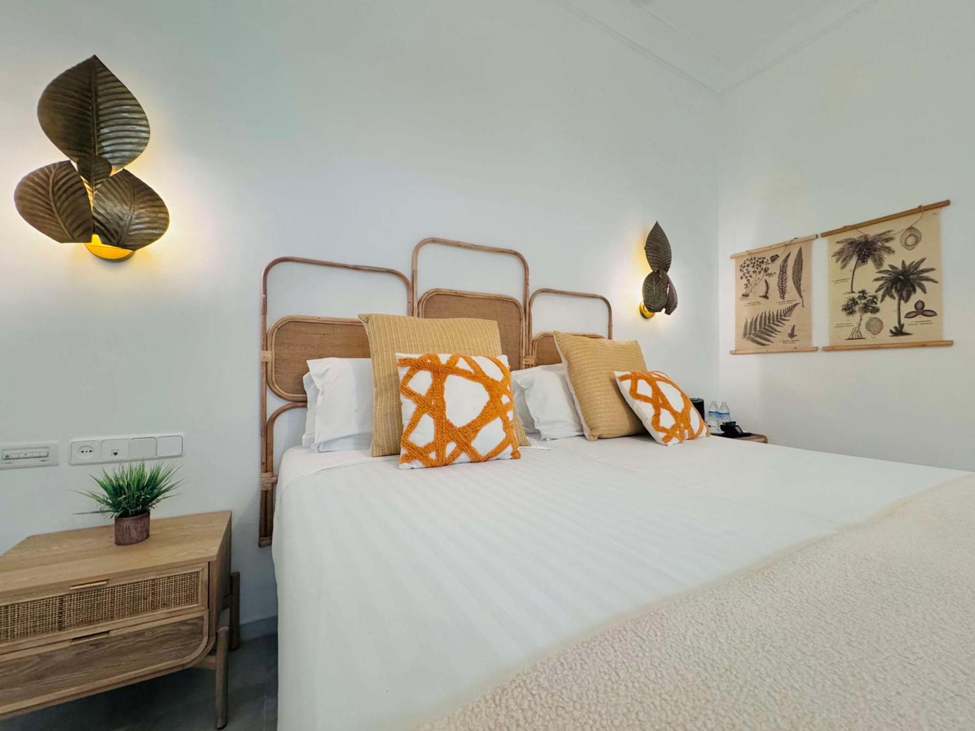 Hotel Cortes De Cadis