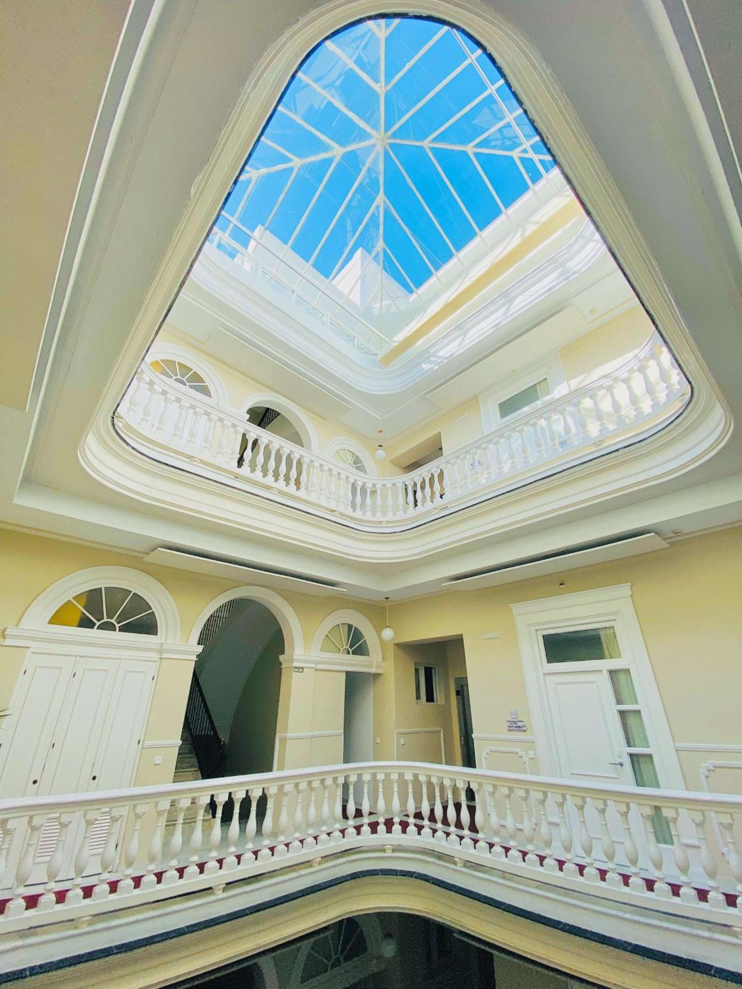 Cortes De Hotel