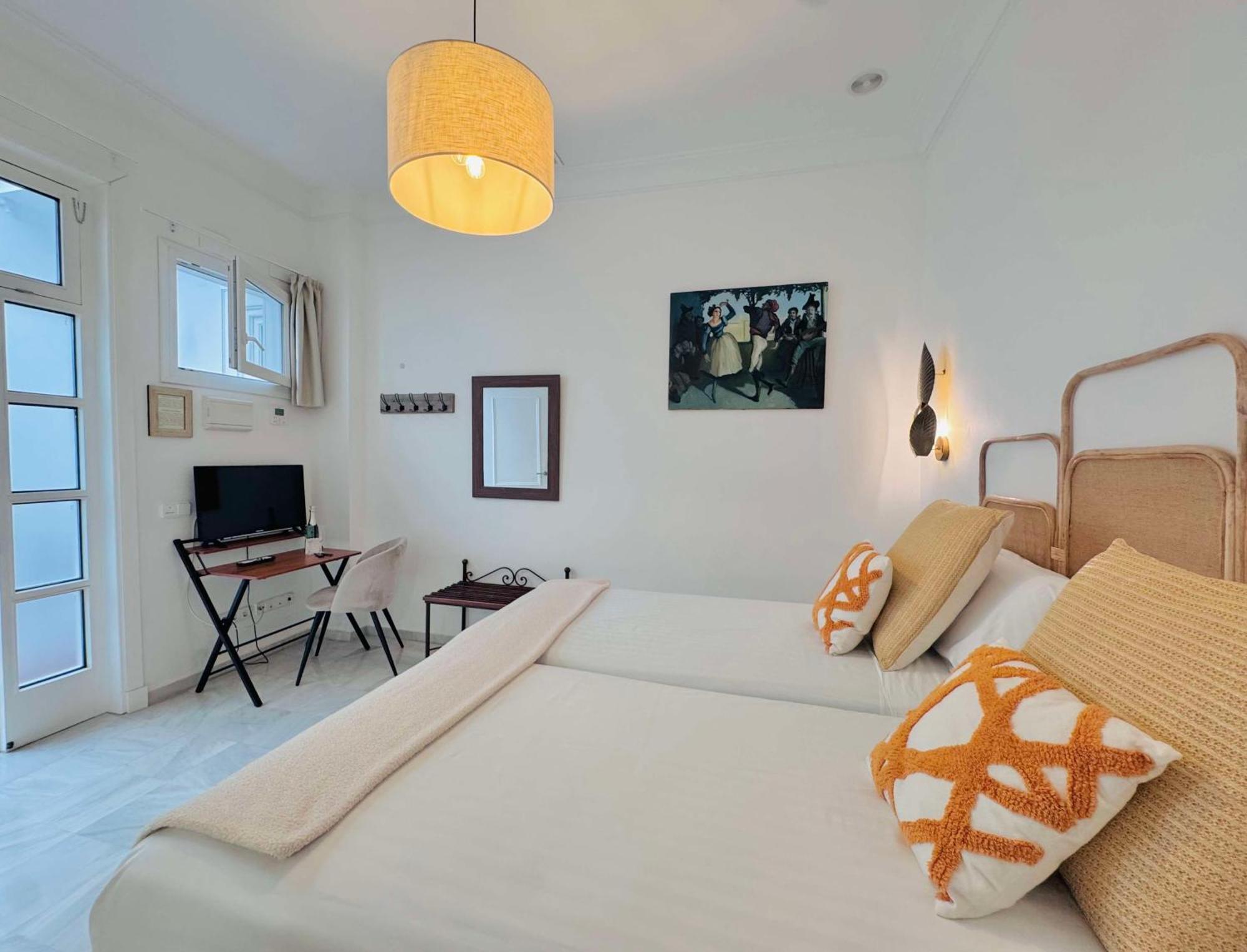 Hotel Cortes De 3*