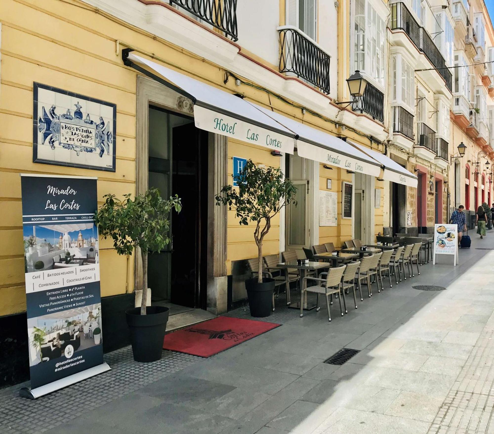 Cortes De Hotel