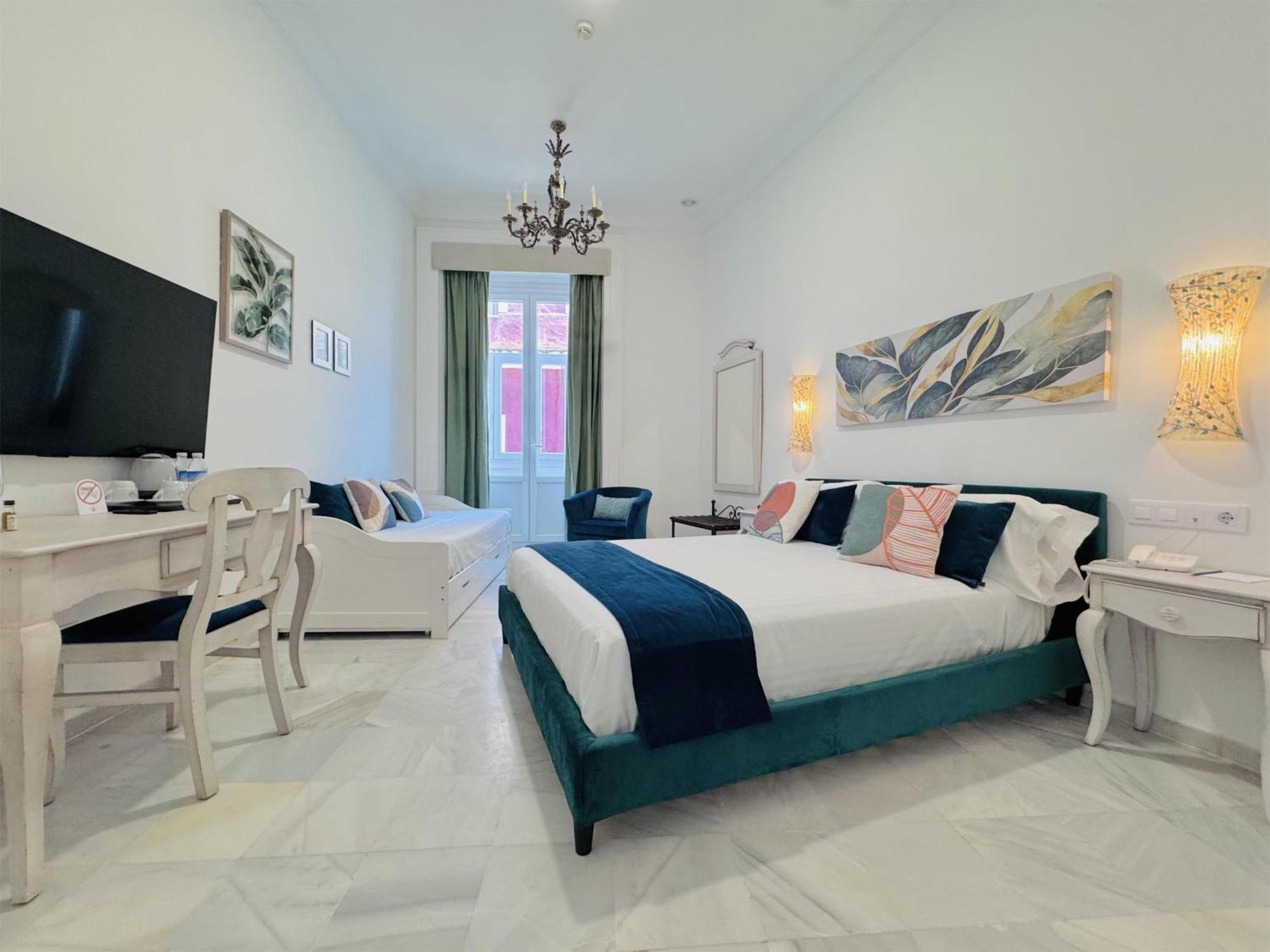 Hotel Cortes De Cádiz